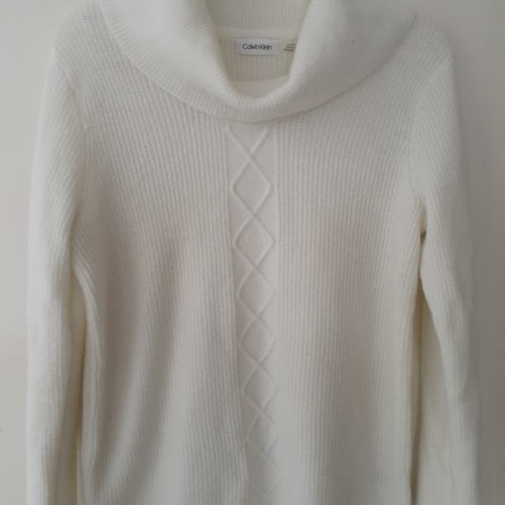 Calvin Klein sweater